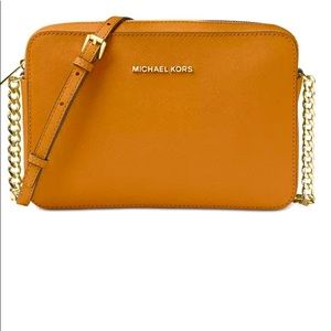 Michael Kors Jet Set Crossbody
